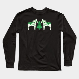 Christmas Dala Horse in green Long Sleeve T-Shirt